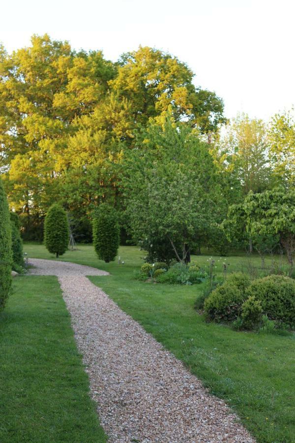 Bed and Breakfast Le Bourgis La Chapelle-Montligeon Exterior foto