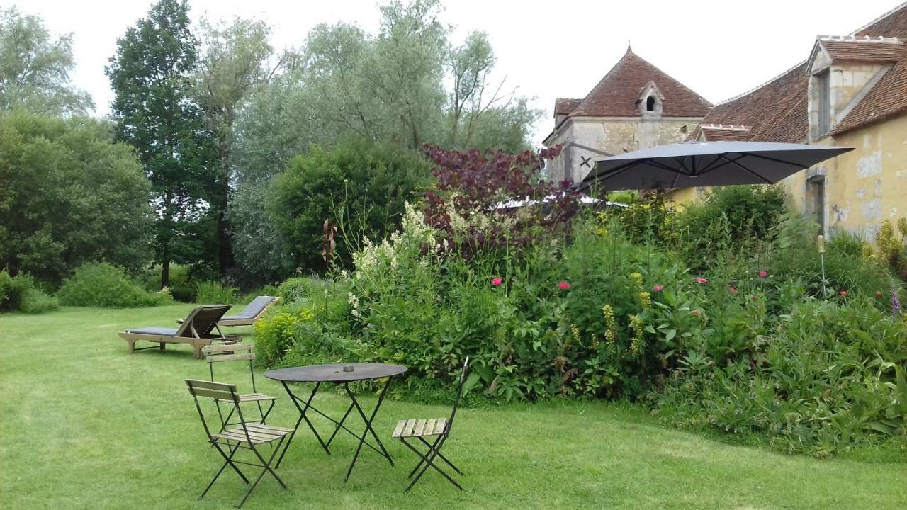 Bed and Breakfast Le Bourgis La Chapelle-Montligeon Exterior foto